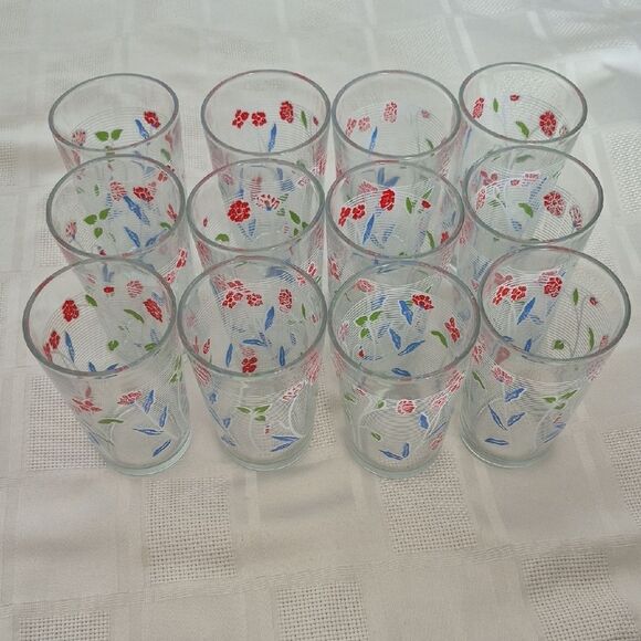 Vintage Floral Glass Tumbler Set - Red, Green, Blue - Picture 15 of 16